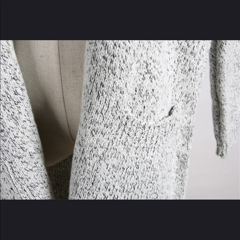 NWT Cardigan 🎀 1 remaining. Runs slightly small - Picture 6 of 8
